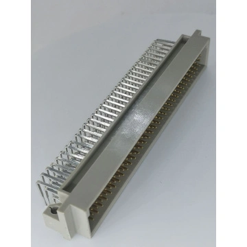 Butunlay yalangoch Faris Porno surati jingalak kiygan joja sikish